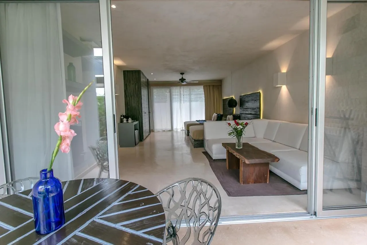 Hotel Alma De Flores Private Pools Suites Tulum